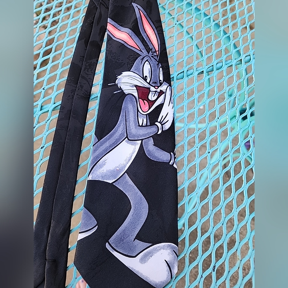 Vintage 1996 Looney Tunes Mania Bugs Bunny Tie - Picture 2 of 5